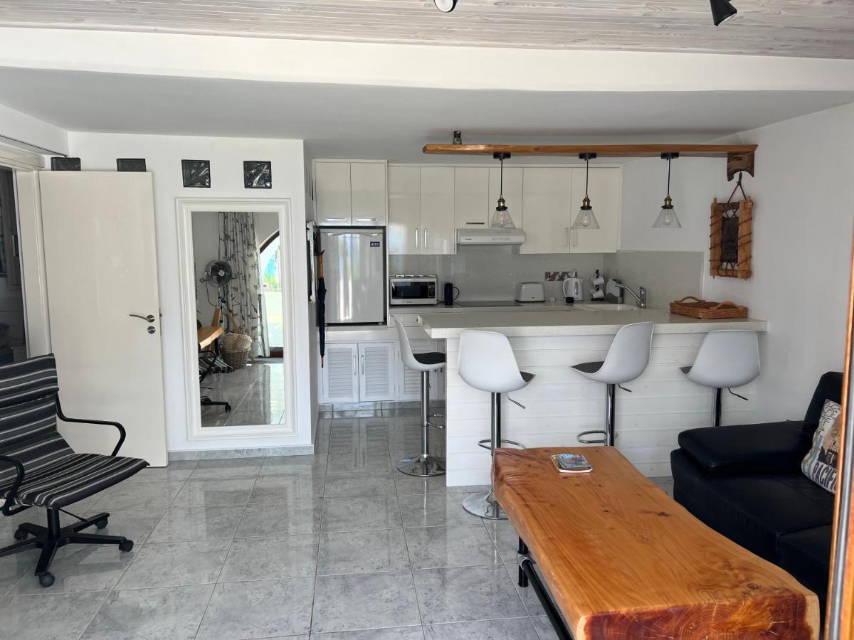Pissouri Beach Front Apartments Eksteriør billede